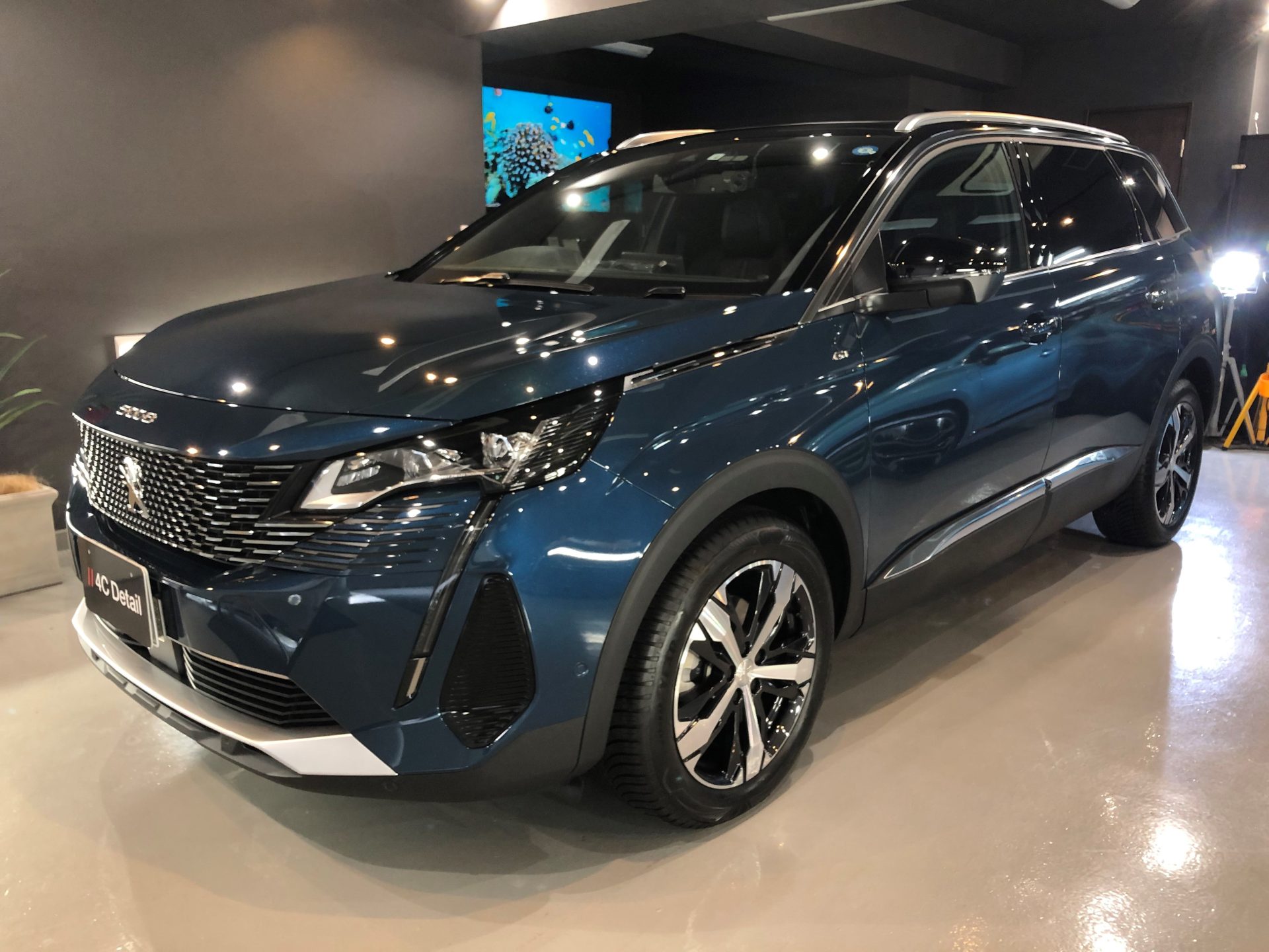 プジョー 5008(新車) GTECHNIQクリスタルセラムBLACKセラミックコーティング・ウインドコーティング 横浜市金沢区 – 4C  Detail フォーシーディテイル 車コーティング専門店