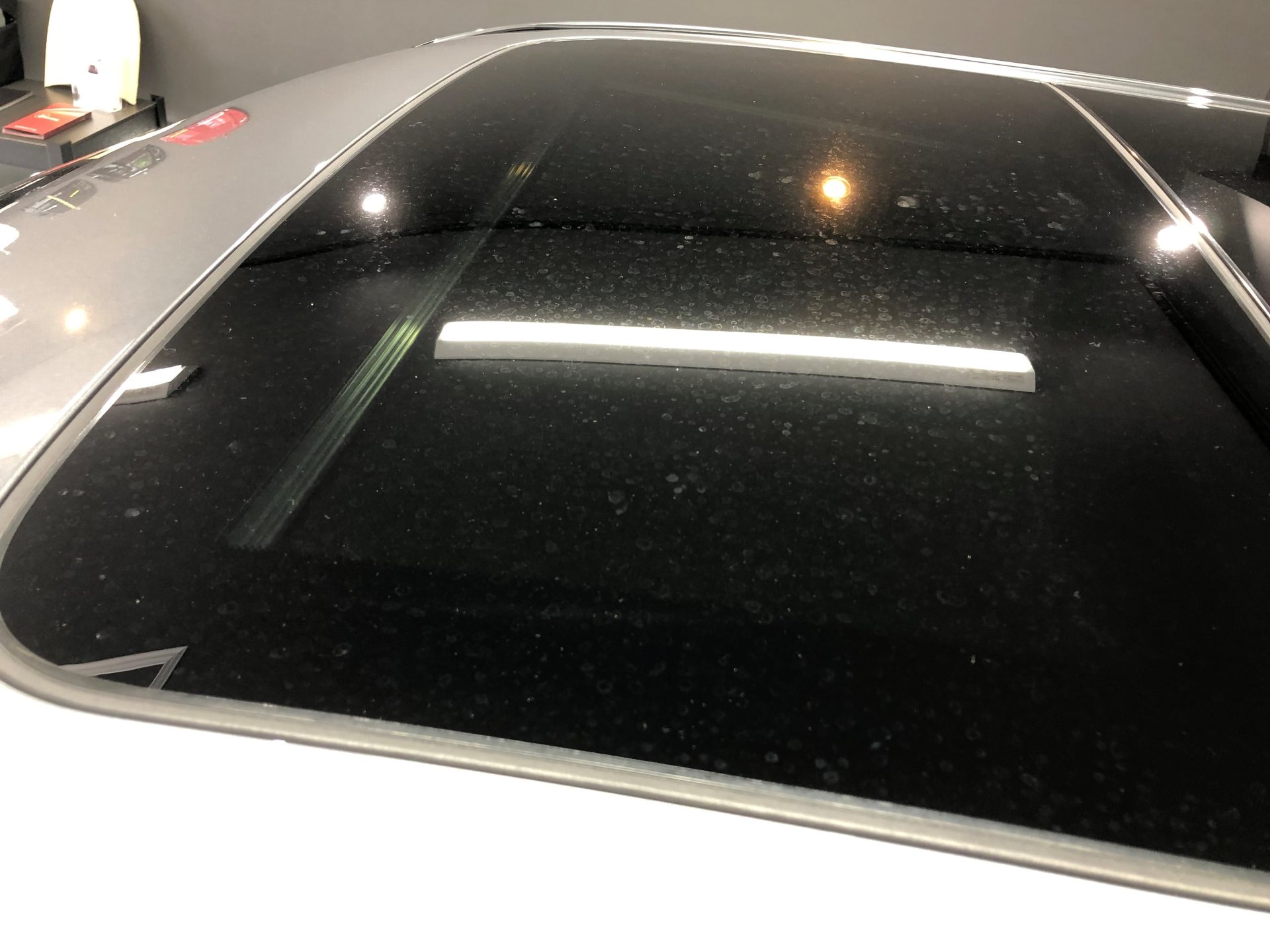 ガラス フロント 下 CAT 三菱 308ESR  社外品 新品 新車 三菱アウトランダーPHEV プレミアムガラスコーティングフル施工