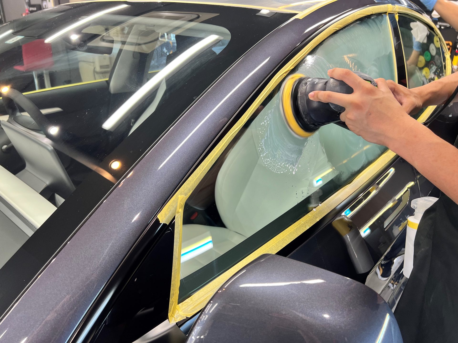 model3 窓ガラスコーティング 下地処理